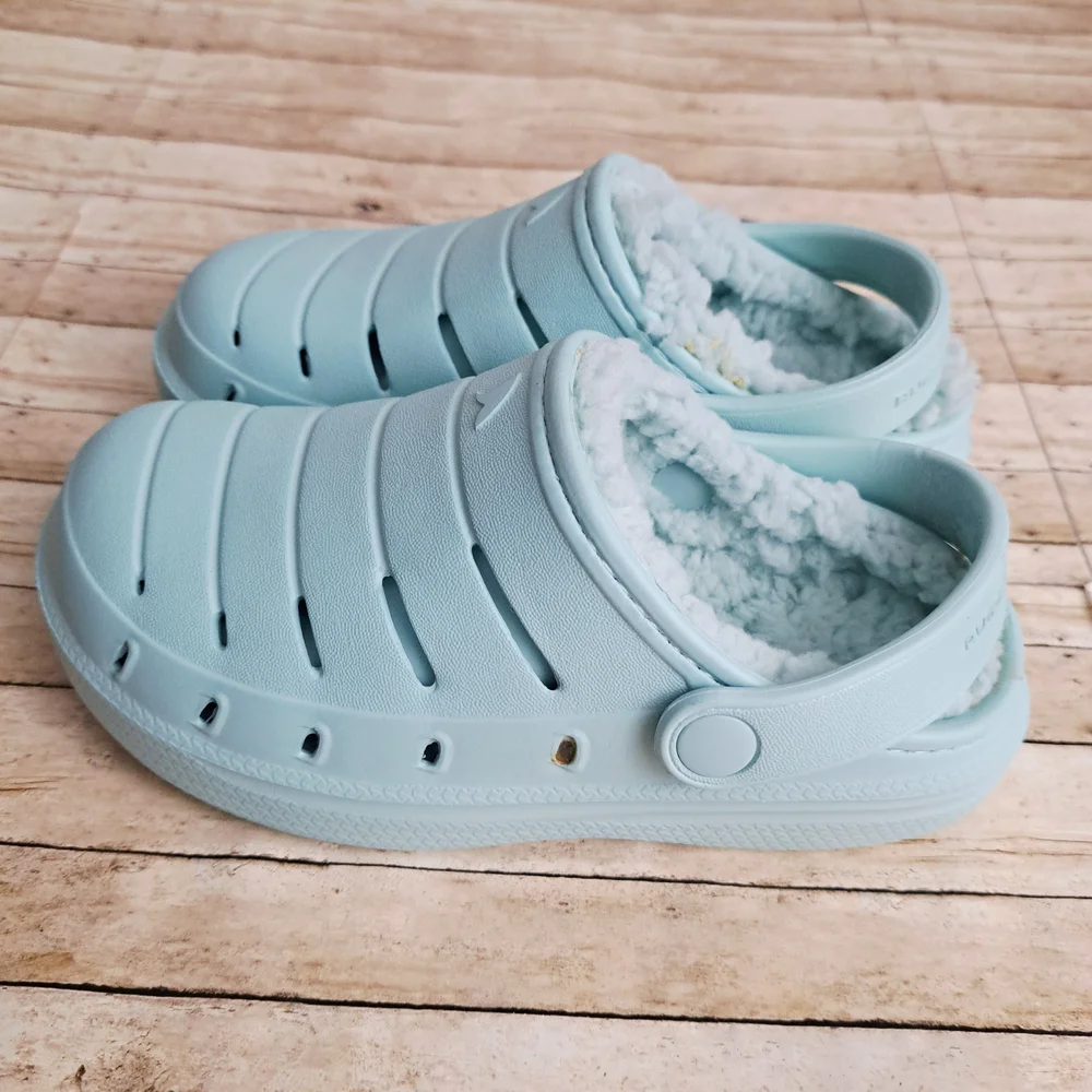 Rugged Shark Unisex Toddler Kids Mint Green Fleece-Lined Clogs Slippers